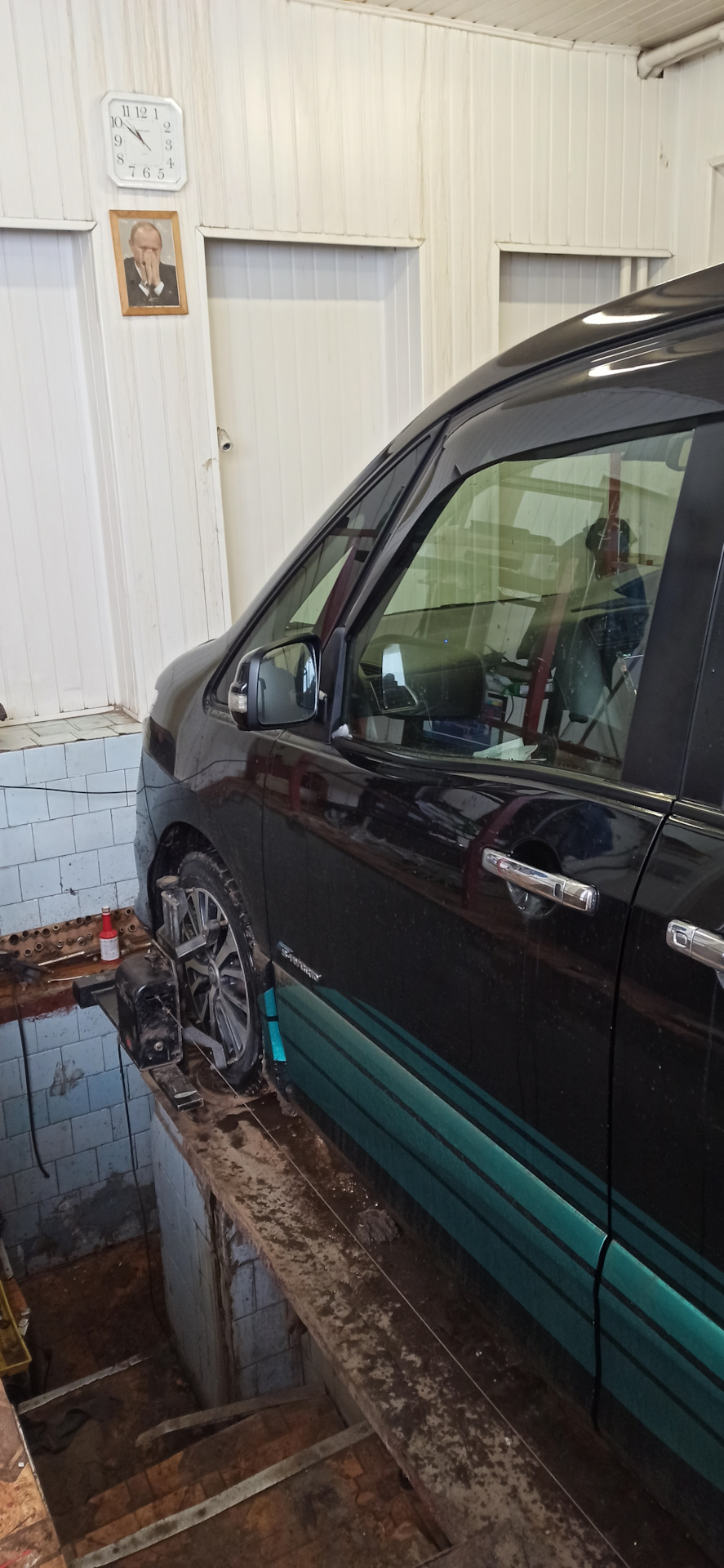 Сход-развал и руль ровнее. — Nissan Serena Mk IV (C26), 2 л, 2014 года ...