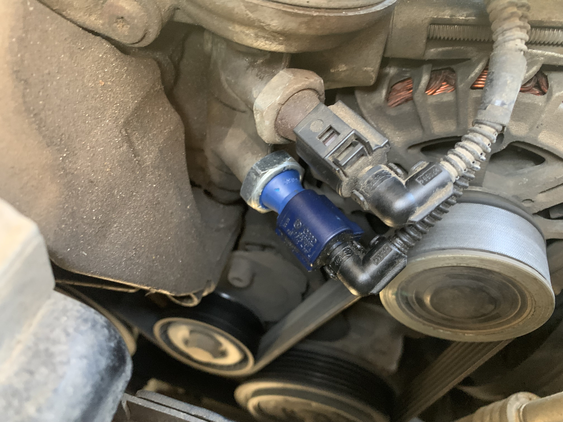 Ошибка по датчику высокого давления масла Р0164В — Volkswagen Passat B6 ...