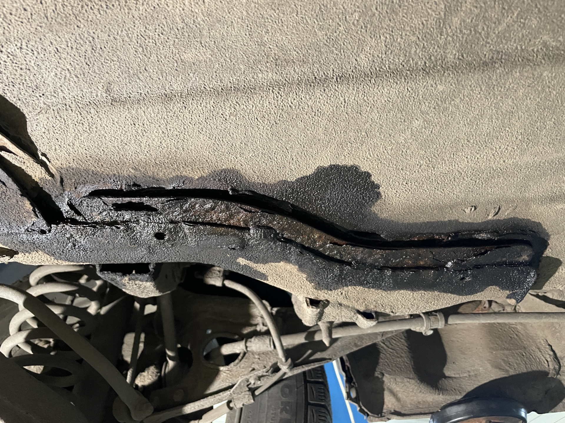 Прогнил бензобак — KIA Carens III, 2 л, 2008 года | другое | DRIVE2