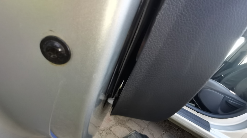 Фото в бортжурнале Renault Logan (2G)