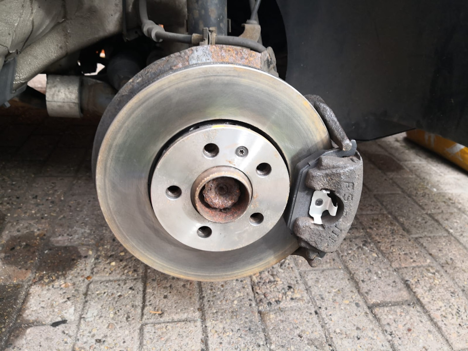 🙄😠Тормоза😡🤬 — Volkswagen Polo Mk4F, 1,4 л, 2008 года | своими руками ...