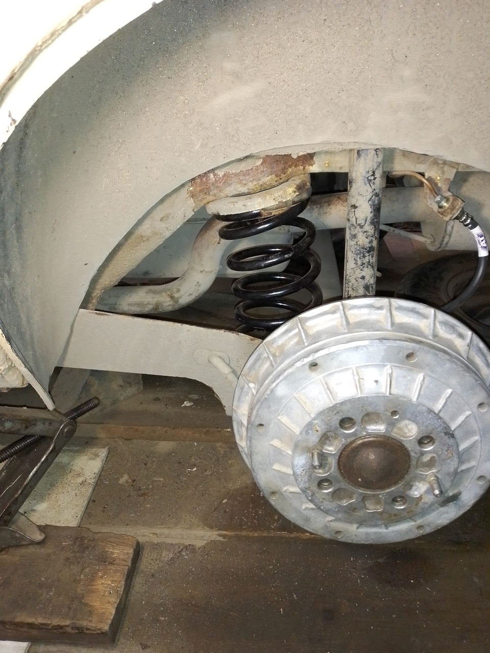 Новая дверь на москвич 2141