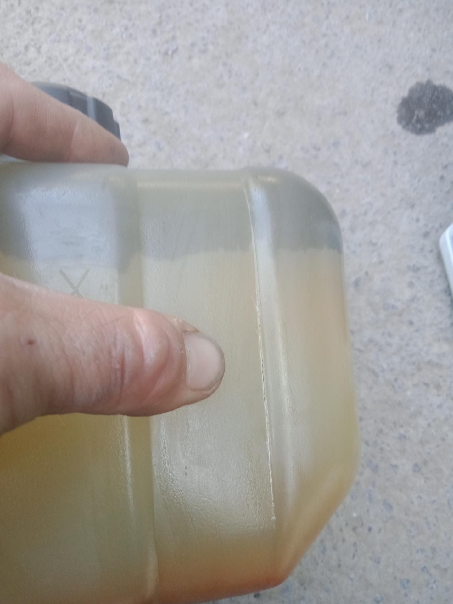 Лопнул расширительный бочек Охлаждающей жидкости — Chevrolet Niva, 1,7 ...