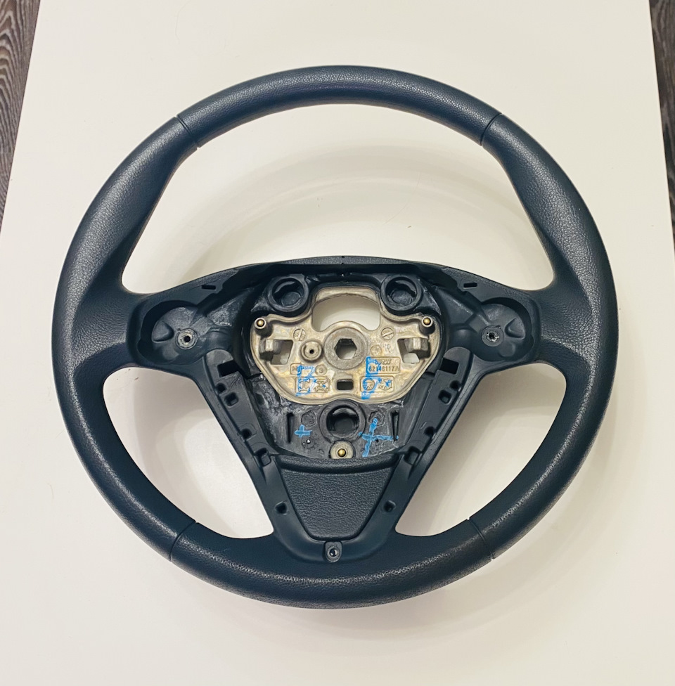 Новый руль и установка круиз-контроля — Ford Fiesta (Mk VI), 1,4 л ...