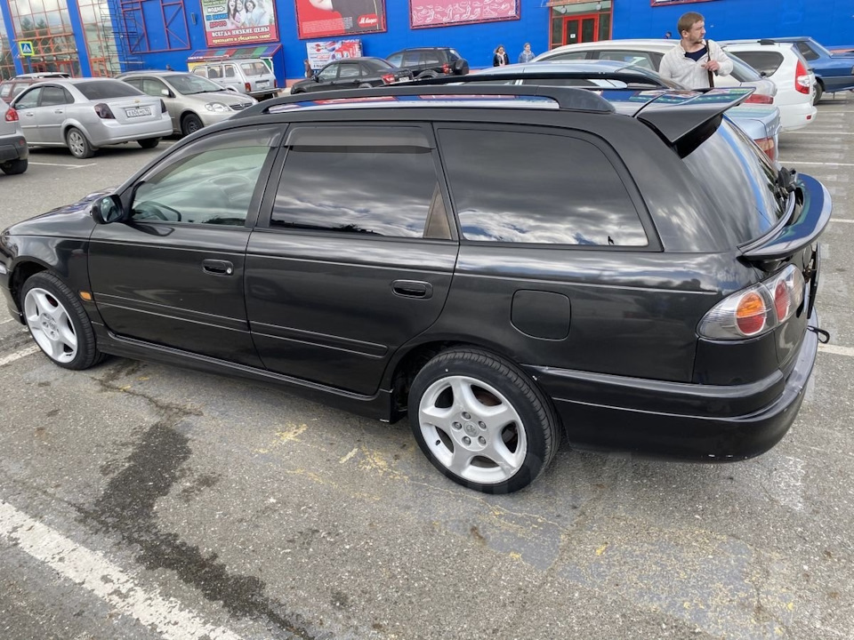 Тойота Калдина 1997 года. Тойота Калдина 2 поколение. Toyota Caldina 2 поколение. Карпил.