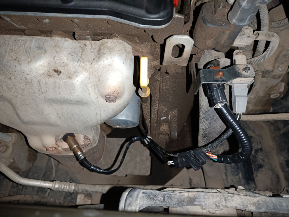 Bosch 0 258 006 537. Установлен и подключен через переходник. — Chevrolet Lacetti 5D. Запчасти на фото: 0258006537