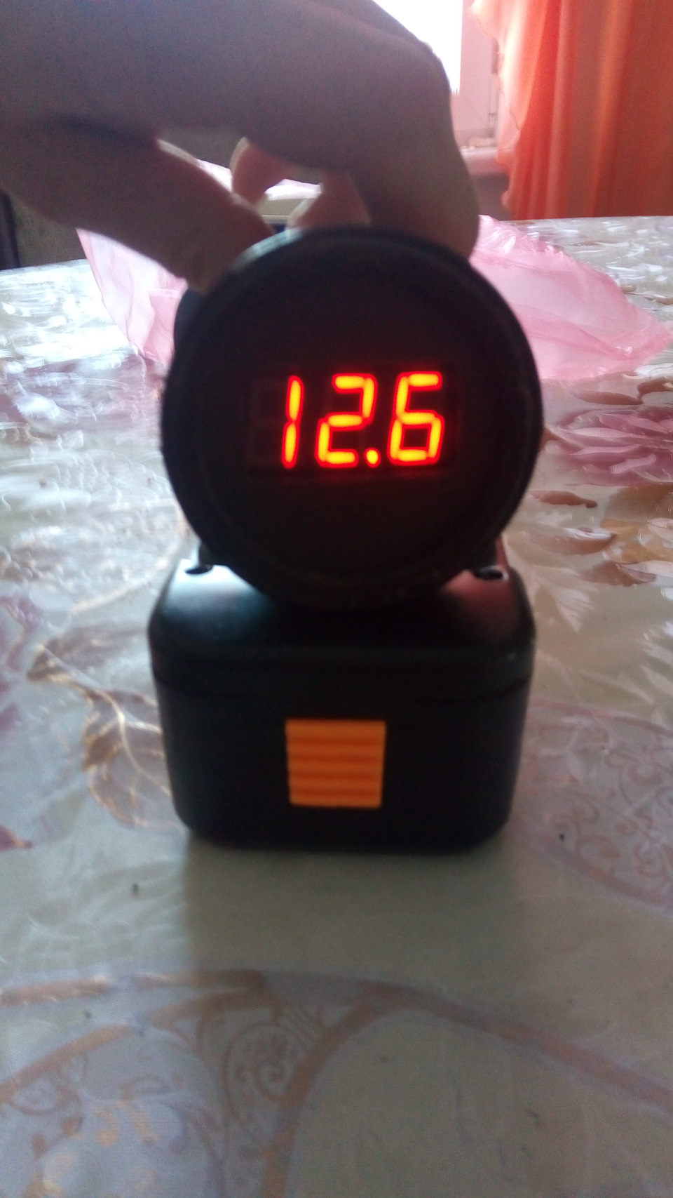 volt meter