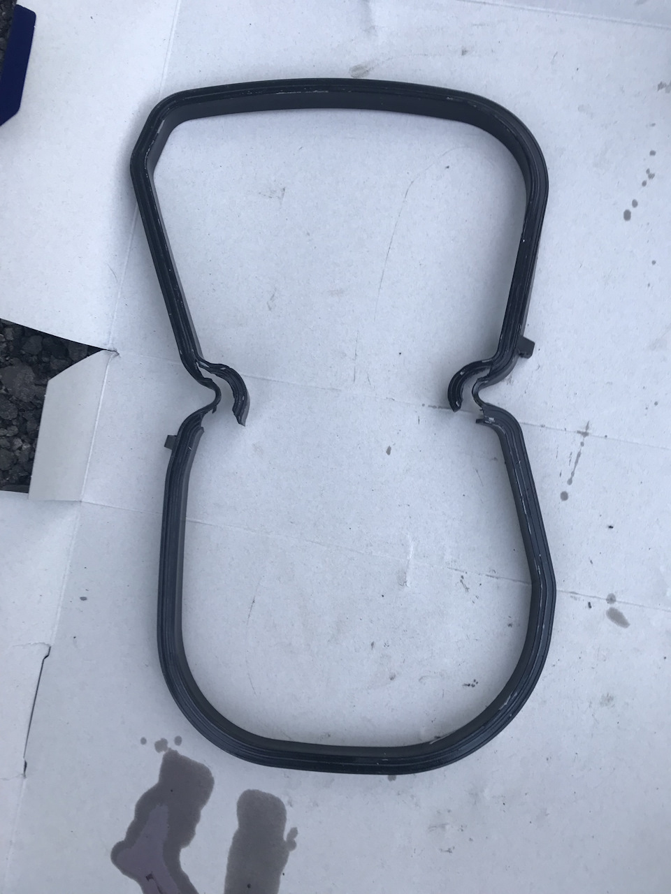 А вот и виновник соплей… — Mercedes-Benz S-Class (W126)