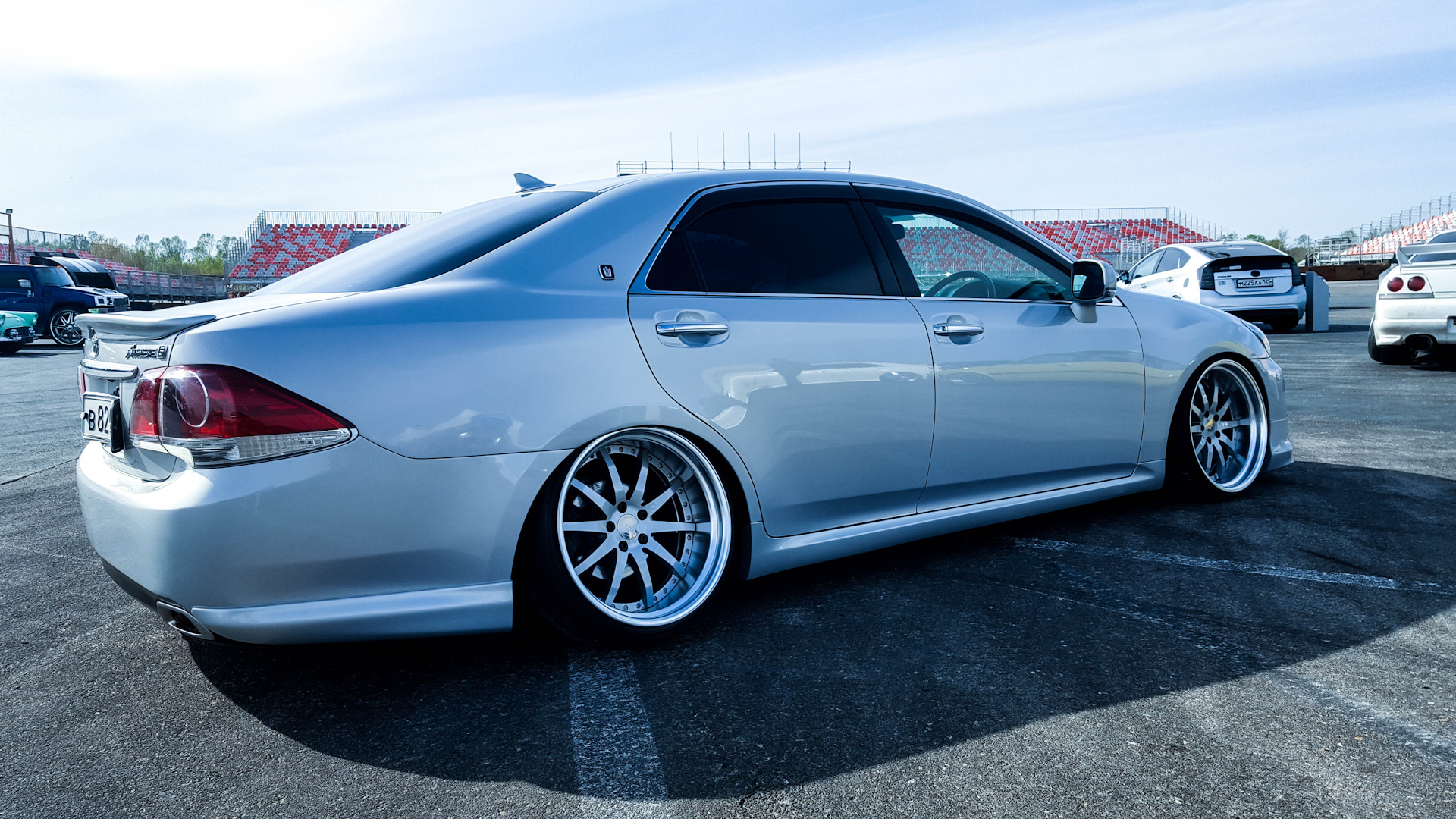 Toyota Crown s200 stance