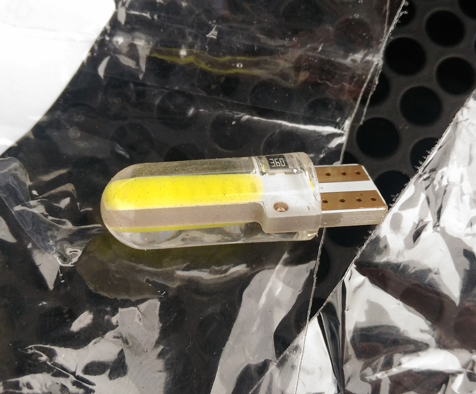 яркие LED из Китая в габариты — Volkswagen Polo Sedan, 1,6 л, 2018 года ...