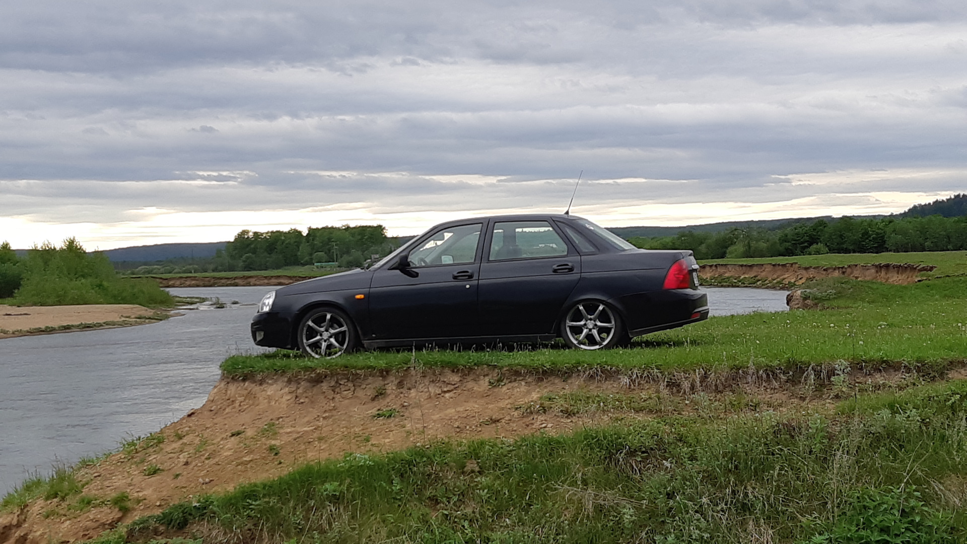 Lada Приора седан 1.6 бензиновый 2008 | Робин Гуд на DRIVE2