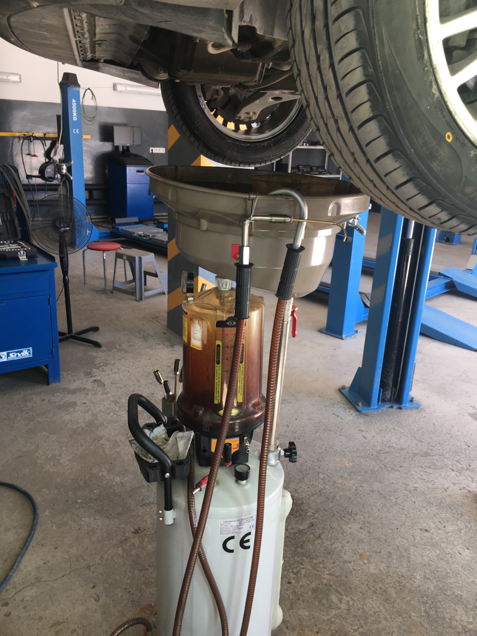 Замена масла в акпп. Визит на СТО — Volvo S40 II, 2,4 л., 2007 года ...