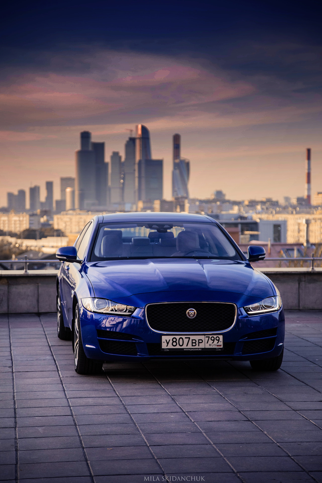 Jaguar xe 2012