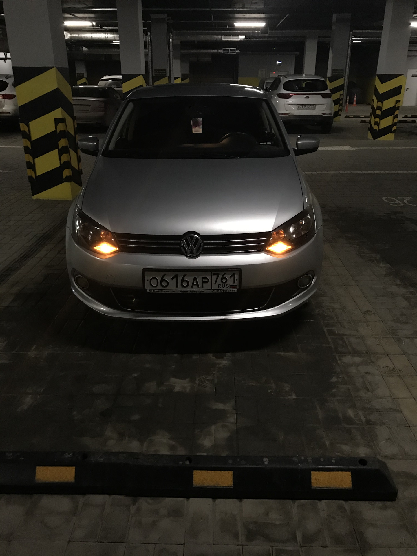 Лампочки в габариты!) — Volkswagen Polo Sedan, 1,6 л, 2011 года ...