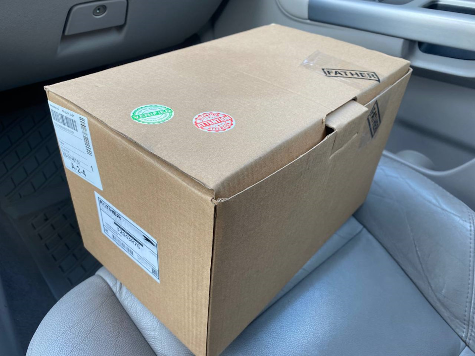 Замена корпуса масляного фильтра и датчика давления топлива — Volvo S40 ...