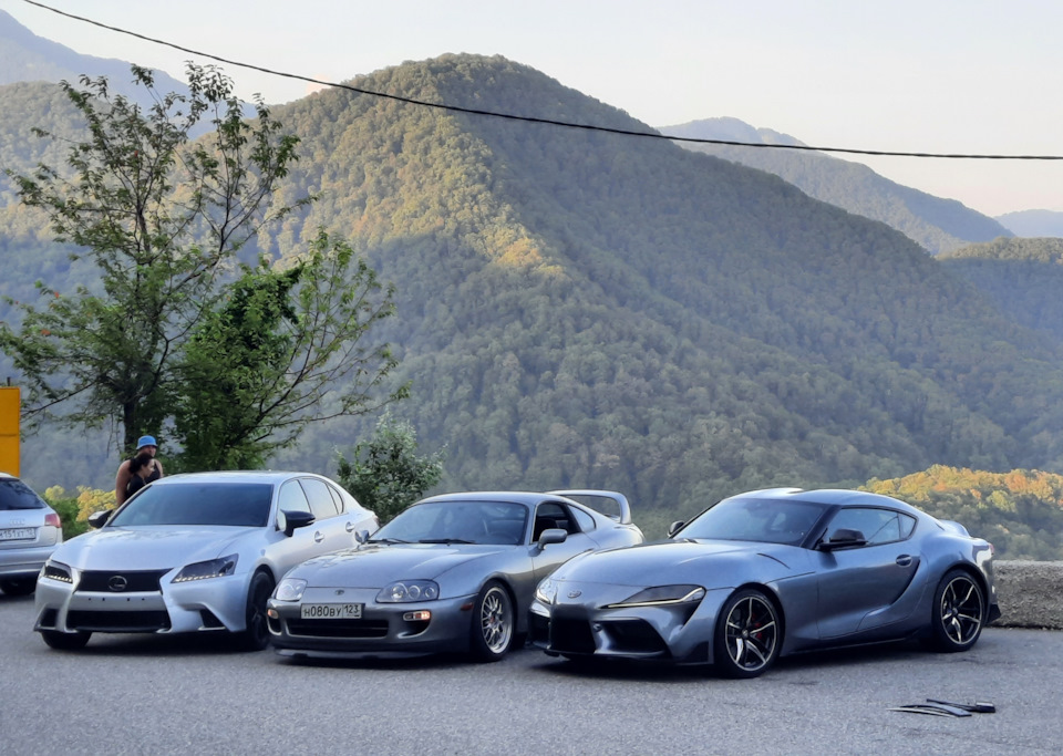 На фоне гор, на фоне ущелья, красота во всем и везде! — Toyota Supra (80)