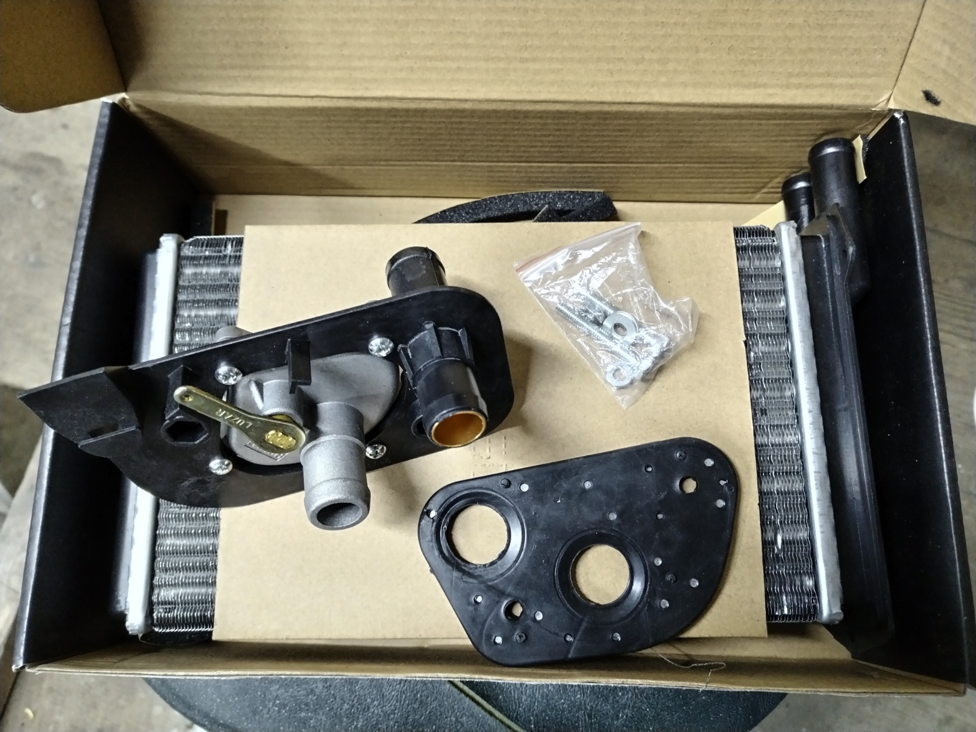 Радиатор печки и краник Ваз 2108 — Lada 21083, 1,3 л, 1992 года ...