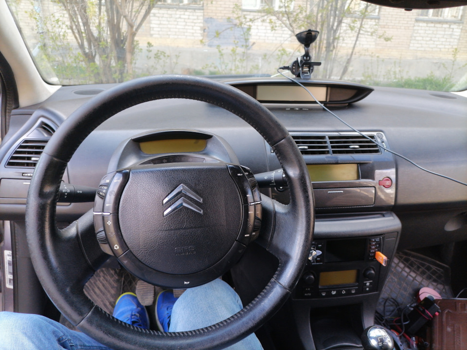 Фото в бортжурнале Citroen C4 (1G)