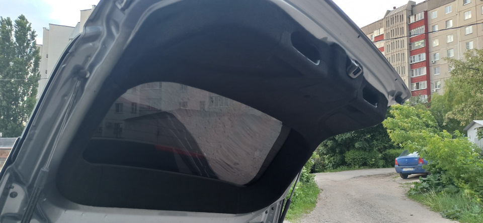 Обтяжка двери багажника карпетом — Lada Vesta SW Cross, 1,6 л, 2020 ...