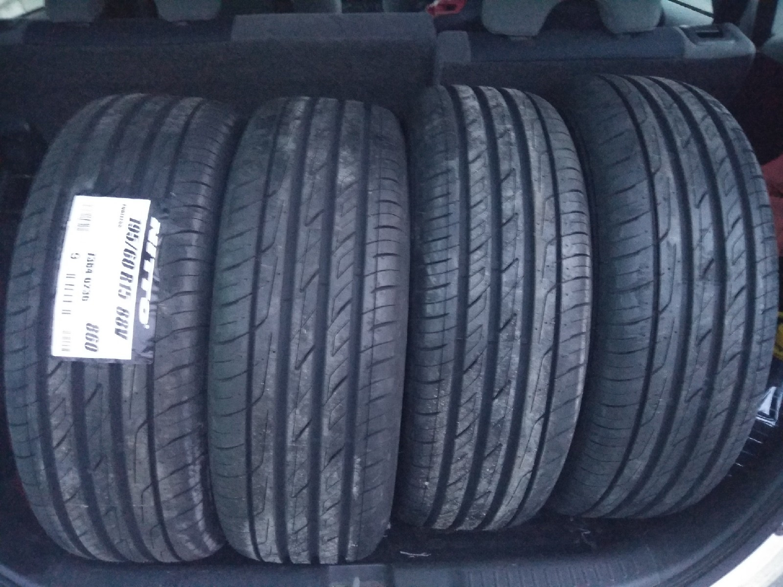 Нитто нт 860. Nitto nt860. Nitto nt860 215/50 r17 95w. Nitto nt860 225/45 r18 95w. Колеса Nitto nt860.