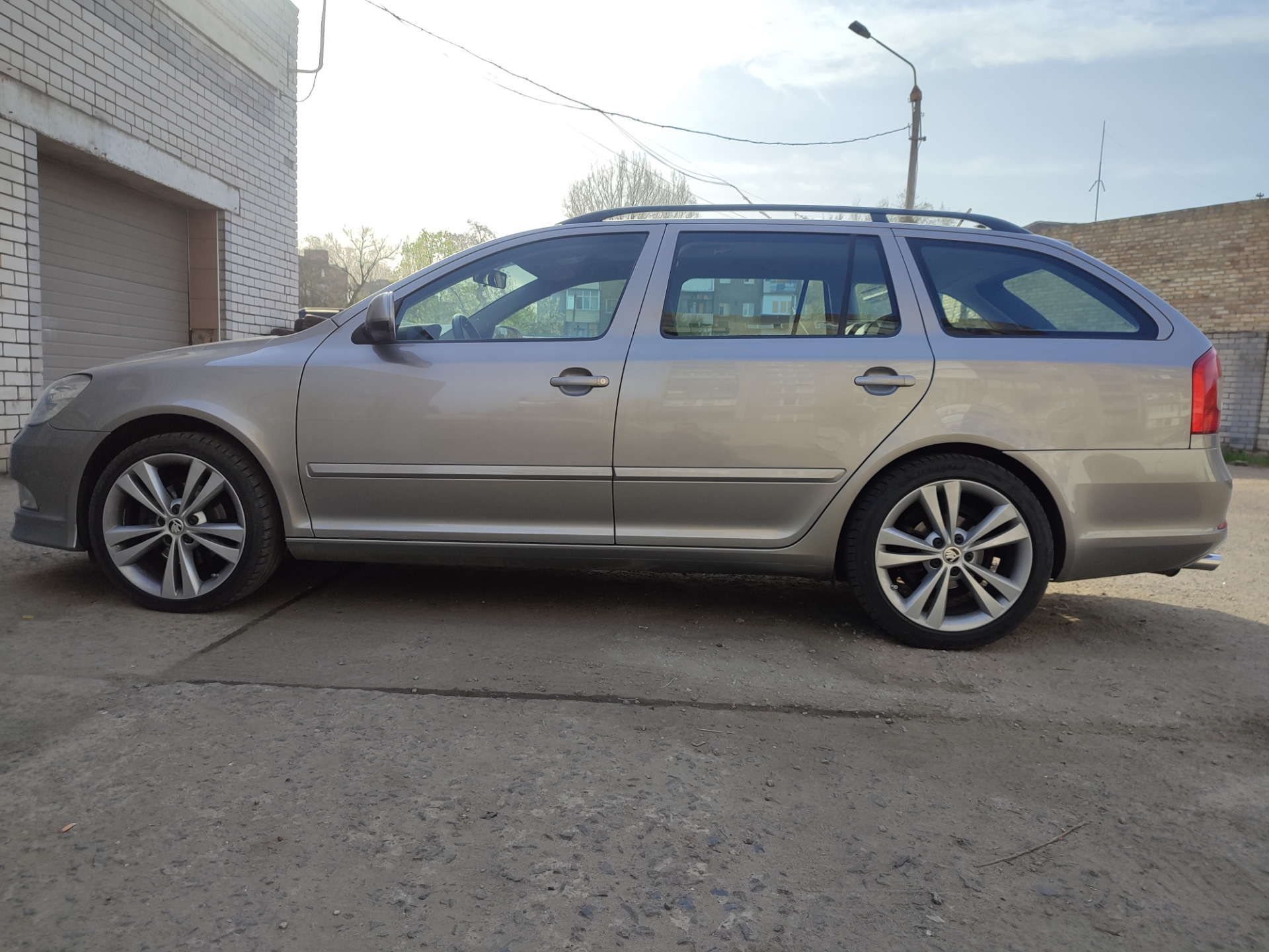 Свежий Мишлен Пилот Спорт 5. — Skoda Octavia A5 Mk2, 1,8 л, 2009 года ...
