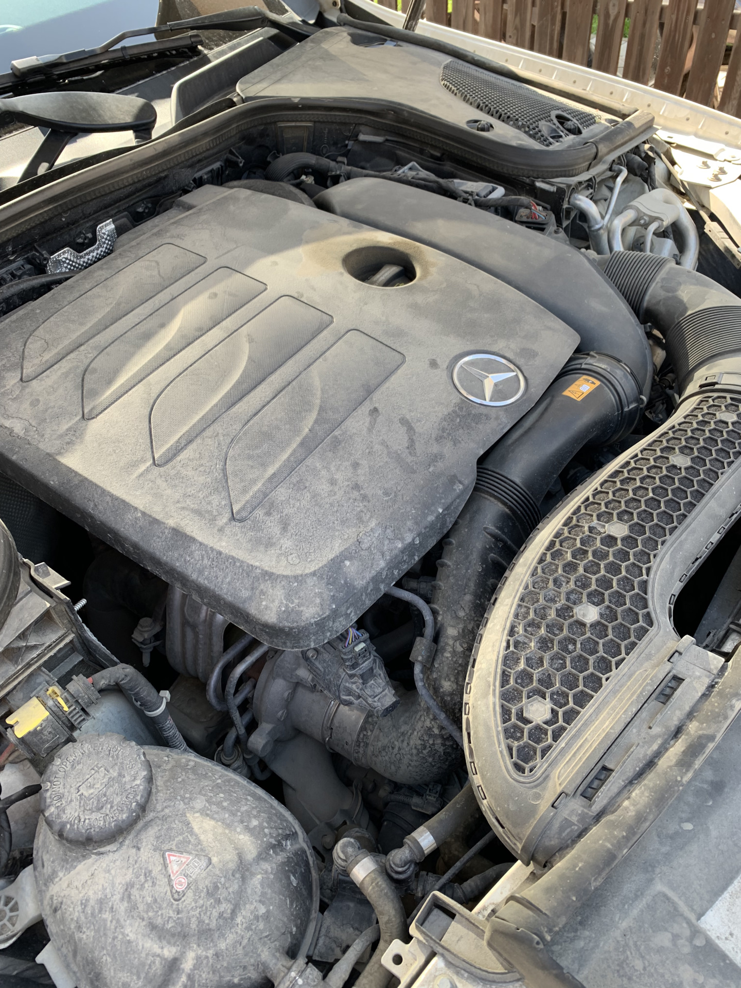 Mercedes benz e 350 2022 мотор. Мерседес w213 моторы. Glk 300 под капотом. Подкапотка мерседес w212. Мерседес w213 моторы.
