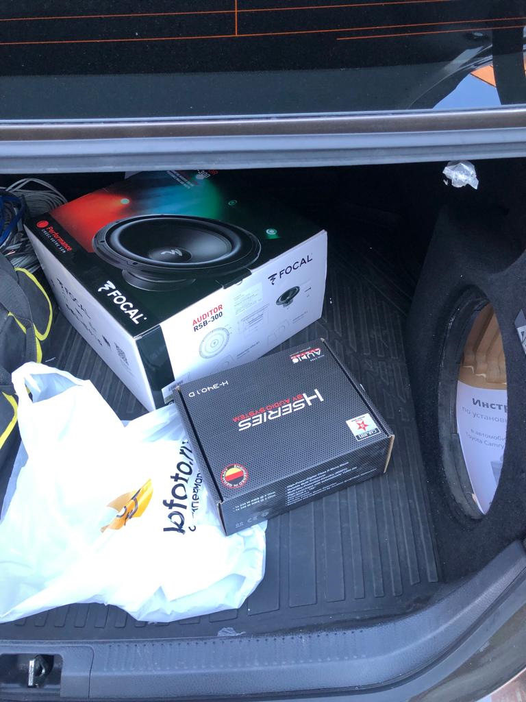 2019 camry subwoofer