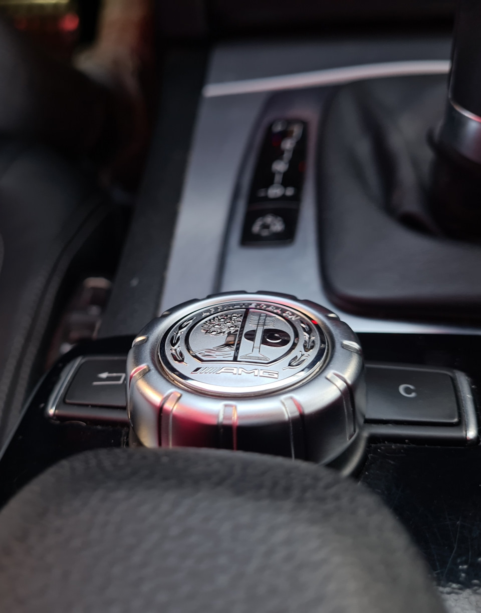 Эмблема AMG на джойстик. Брелок на ключи — Mercedes-Benz E-class Coupe ...