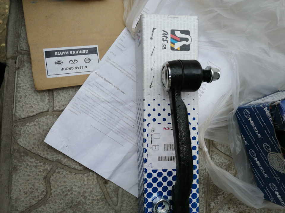 Продам наконечники кашкай j10 — Nissan Qashqai (1G), 1,6 л, 2012 года ...