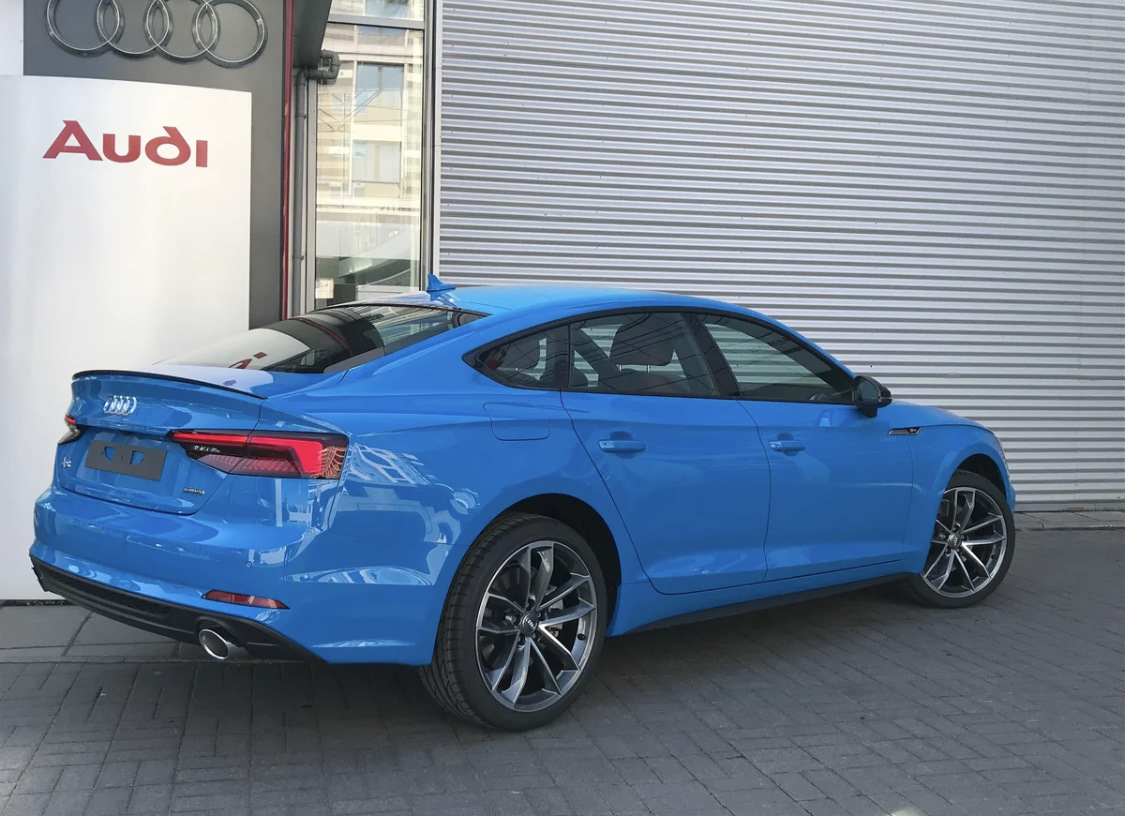 2021 голубой. Audi a5 Turbo Blue. Audi a5 синяя. Audi a5 Sportback Turbo Blue. Audi a5 Sportback 2021 Turbo Blue.