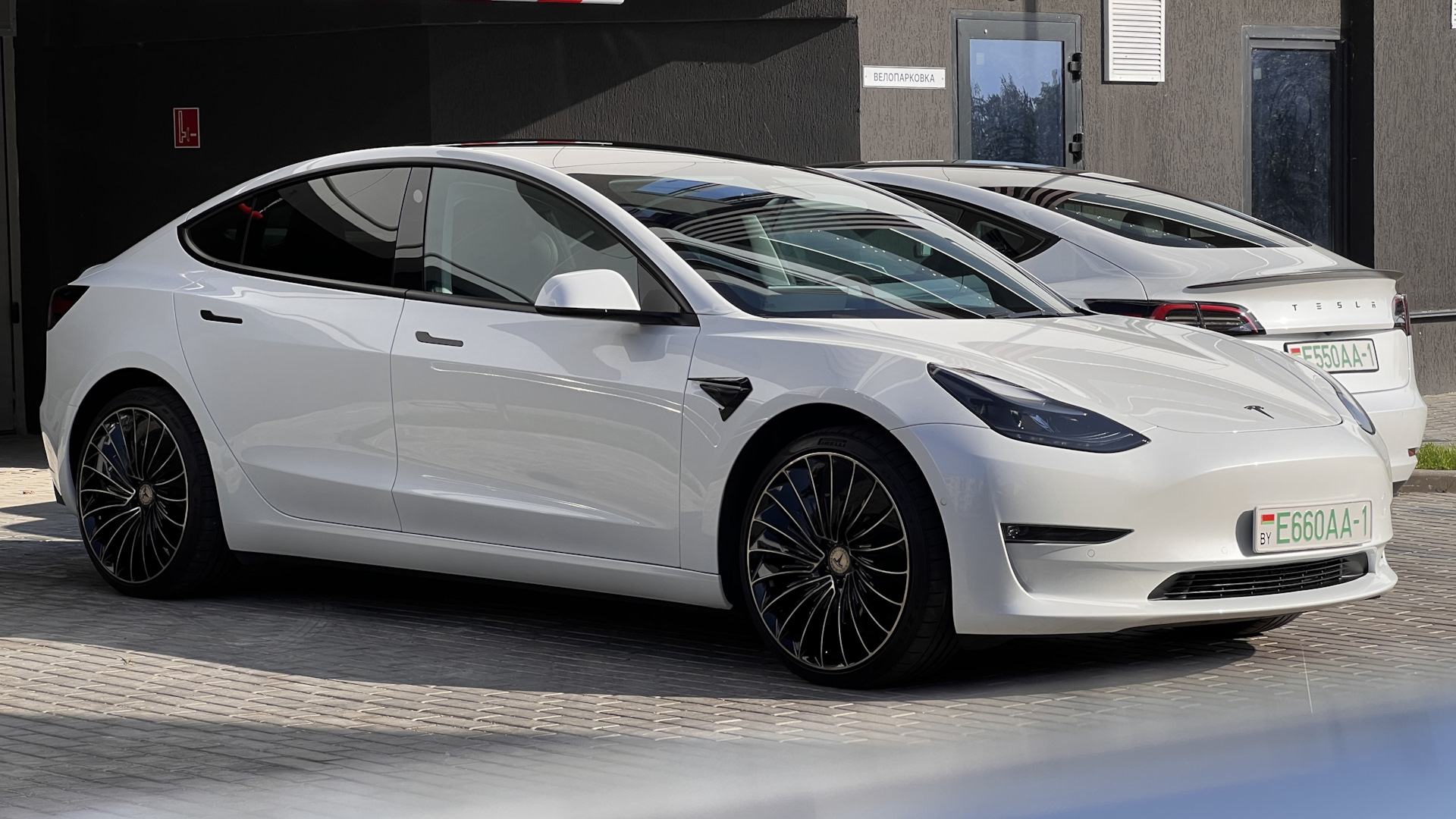 Продажа Tesla Model 3 2022 (электро, ) — с историей обслуживания — DRIVE2.RU