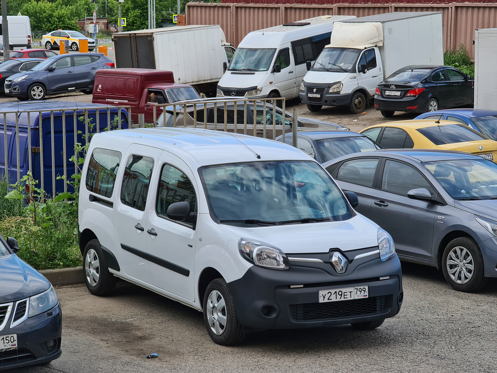 Выбор автомобиля — Renault Kangoo Z.E., 2018 года | покупка машины | DRIVE2