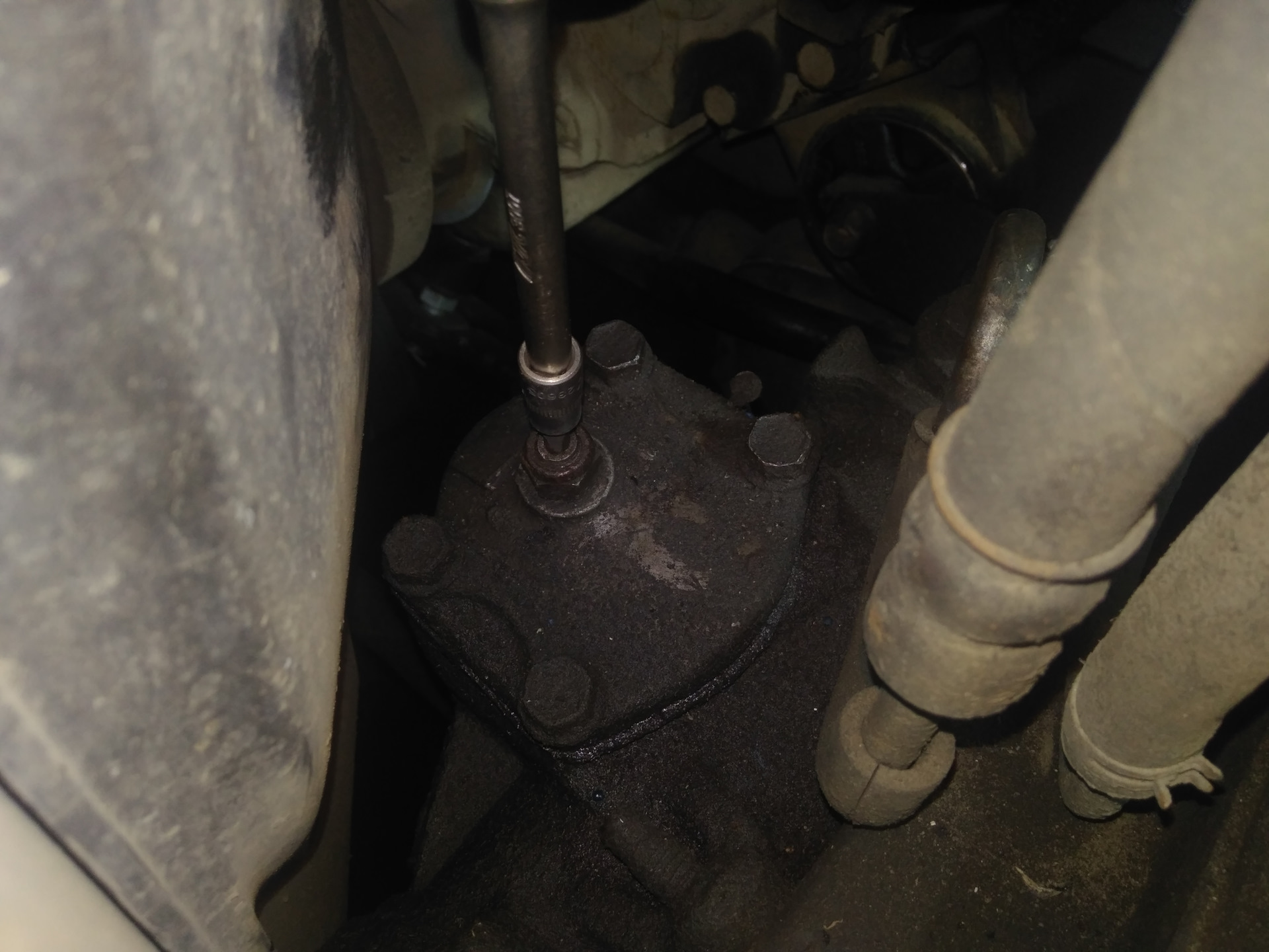 Замена насоса ГУРа и регулировка рулевого редуктора. — Jeep Grand ...