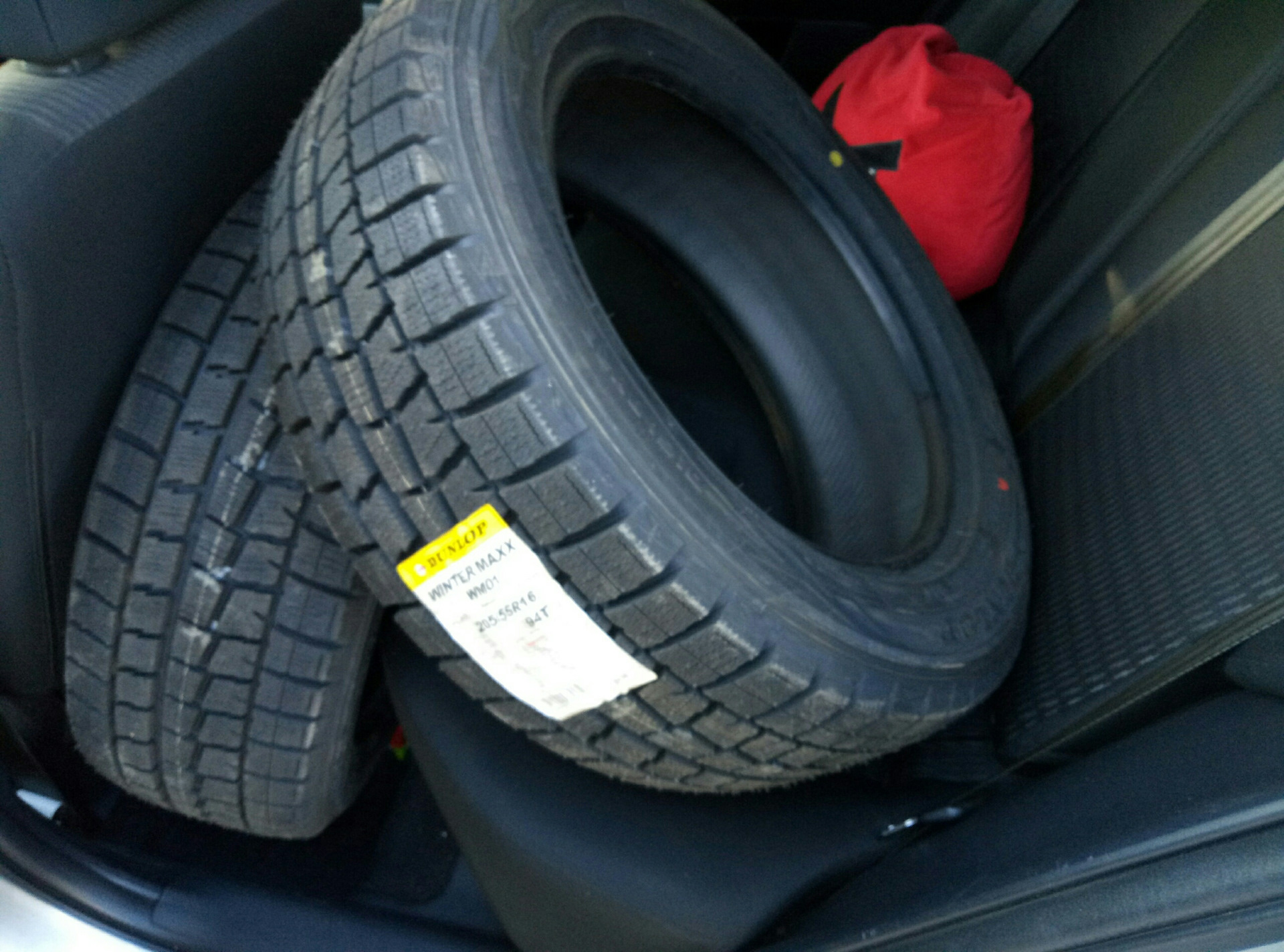 Данлоп винтер макс. Dunlop SP Winter Maxx wm02. SP Winter Maxx 02. Dunlop Winter Maxx wm01. Покрышка Dunlop Winter Maxx wm02.