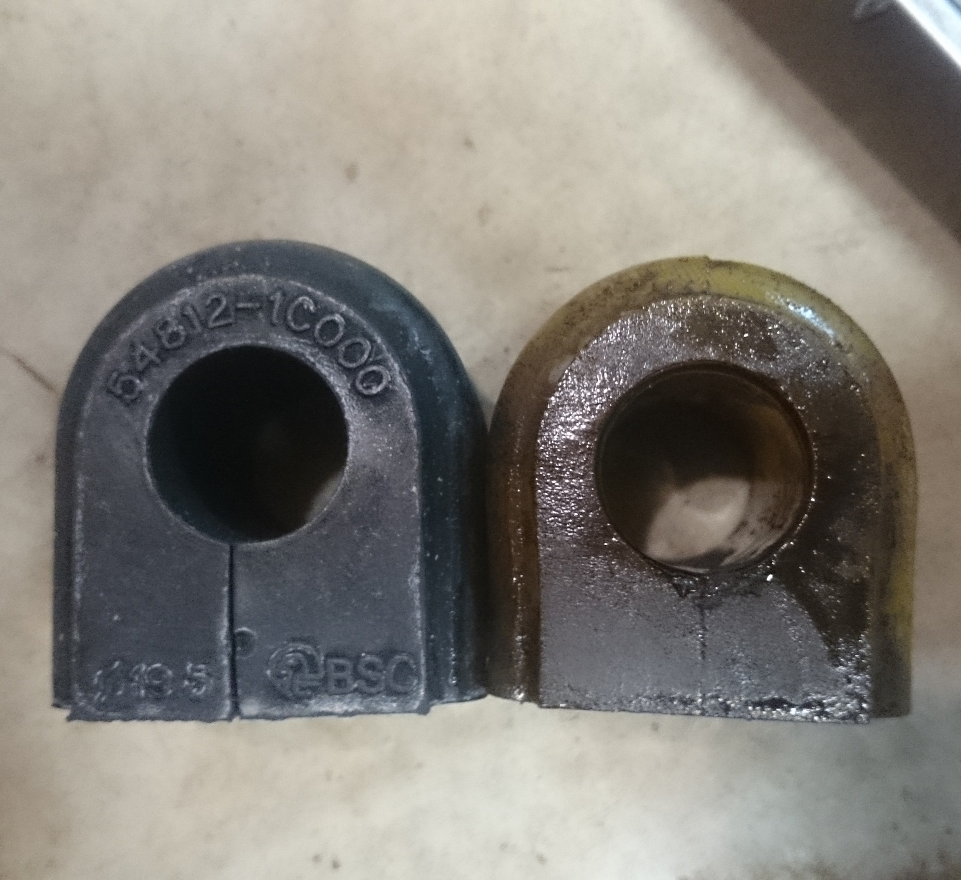 Задние втулки стабилизатора гетц. 5531507000 втулка амортизатора. Удлиненные втулки на hyundai getz 47мм. Getz втулка. Getz втулка.