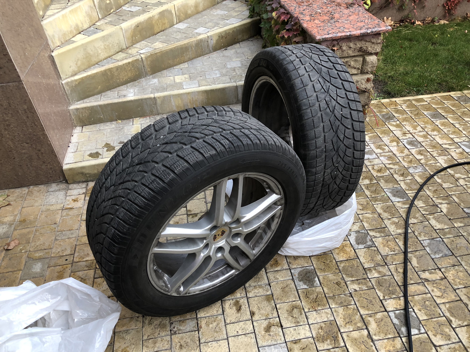 255 50 r19. 265/50 R19. Goodyear 265/50 r19. Зимняя резина на Порше Кайен.