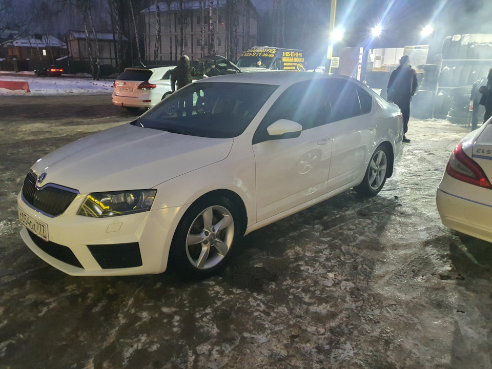 Фото в бортжурнале Skoda Octavia Mk3