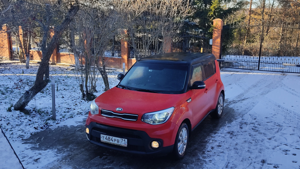 KIA Soul Red&Black GDай