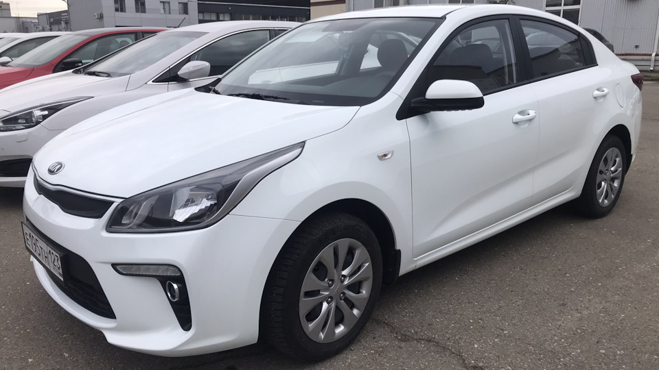 KIA Rio White Horse 🐎