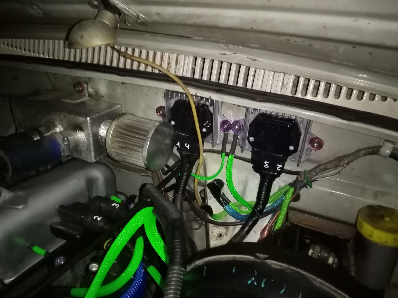 Зажигание на датчиках Холла ЗМЗ-402 — ГАЗ 2410, 2,4 л, 1989 года ...