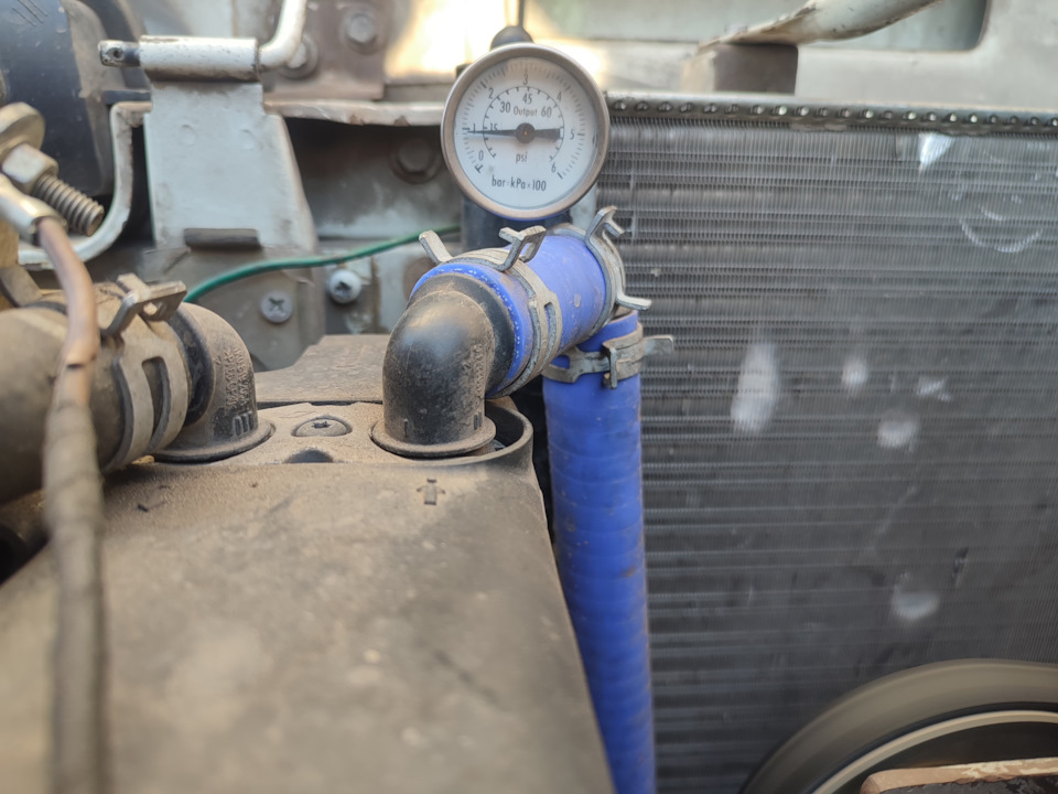 Расширительный бачок на ниву с радиатором Ваз 2123 — Lada 4x4 3D, 1,7 л ...