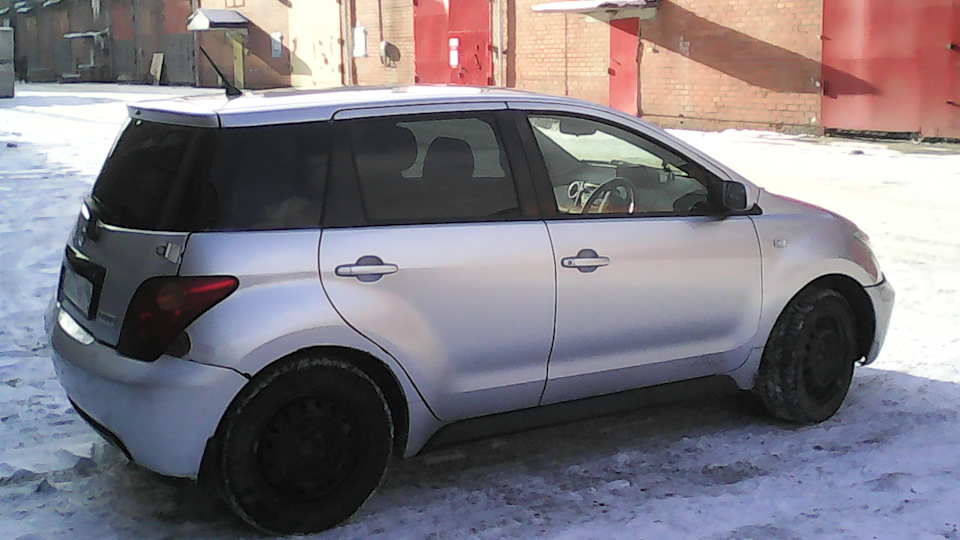 Повторитель стоп-сигнала toyota ist — Toyota ist (1G), 1,3 л, 2002 года ...