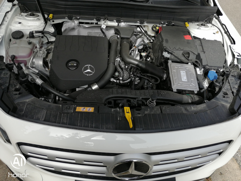 Декоративная накладка на двигатель. — Mercedes-Benz GLB, 1,3 л, 2020 ...