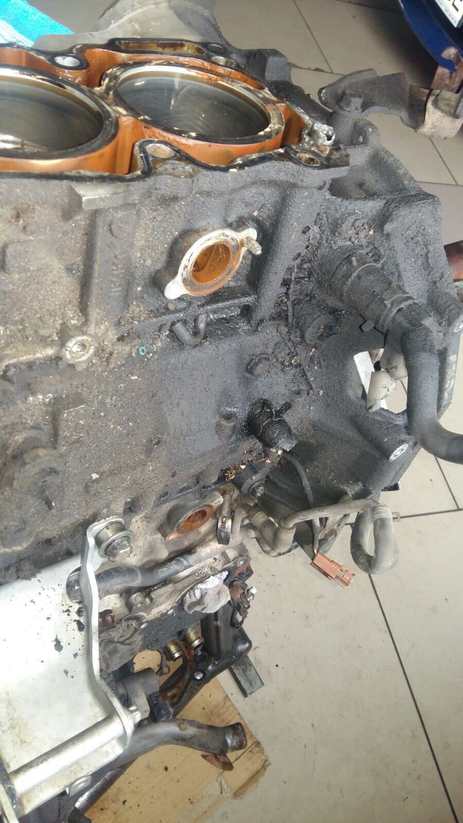 Новый кронштейн розетки фаркопа — Toyota FJ Cruiser, 4 л, 2006 года ...