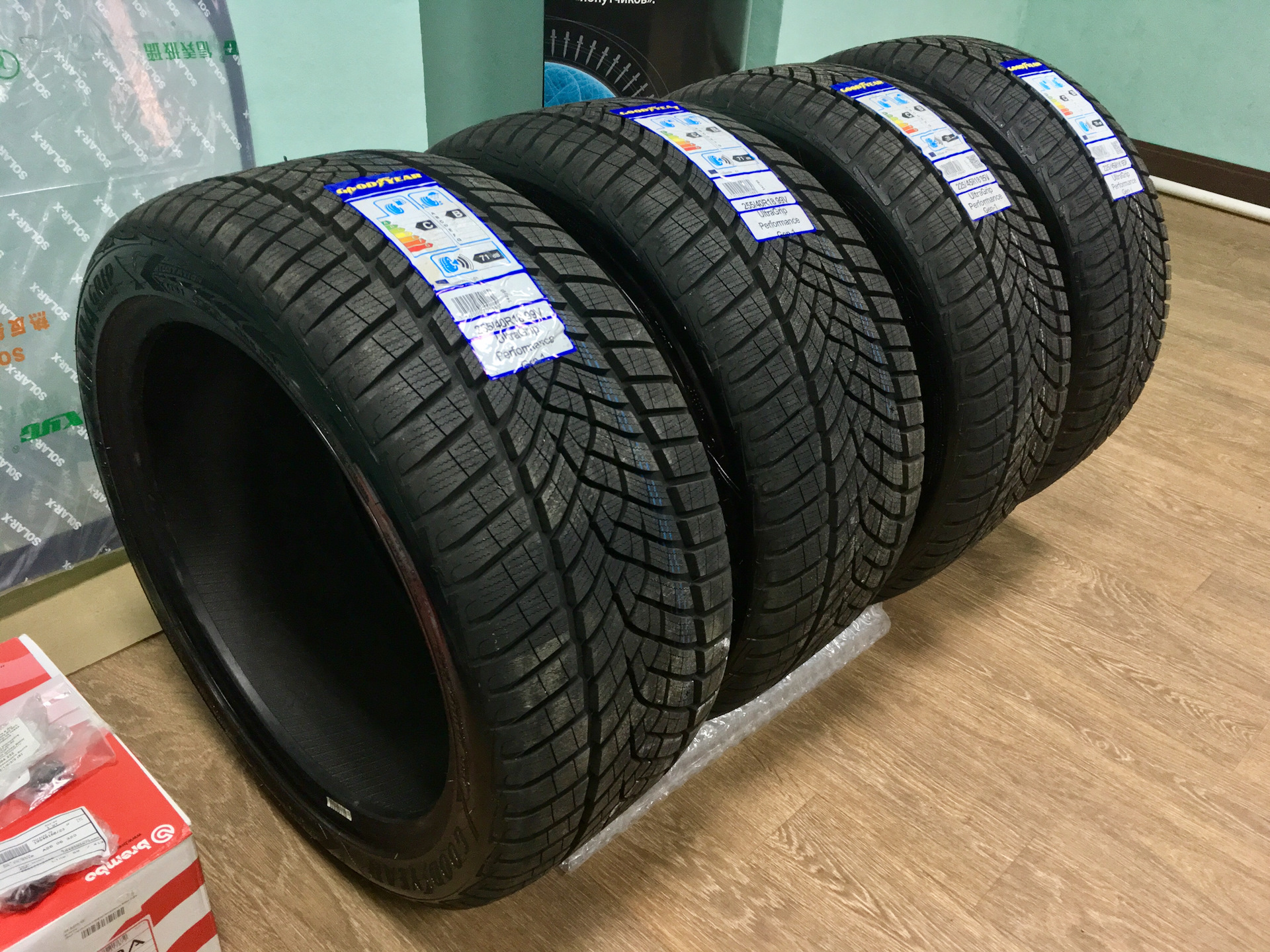 Goodyear ultragrip performance. Goodyear ULTRAGRIP Performance Gen-1. Goodyear Ultra Grip Performance Gen-1. Goodyear ULTRAGRIP Performance , 215/45 r18.