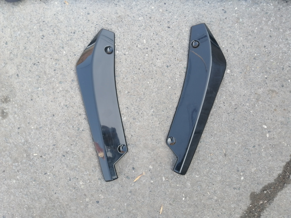 Жабры на задний бамперт, подкрылки — Nissan Versa, 1,8 л, 2009 года ...