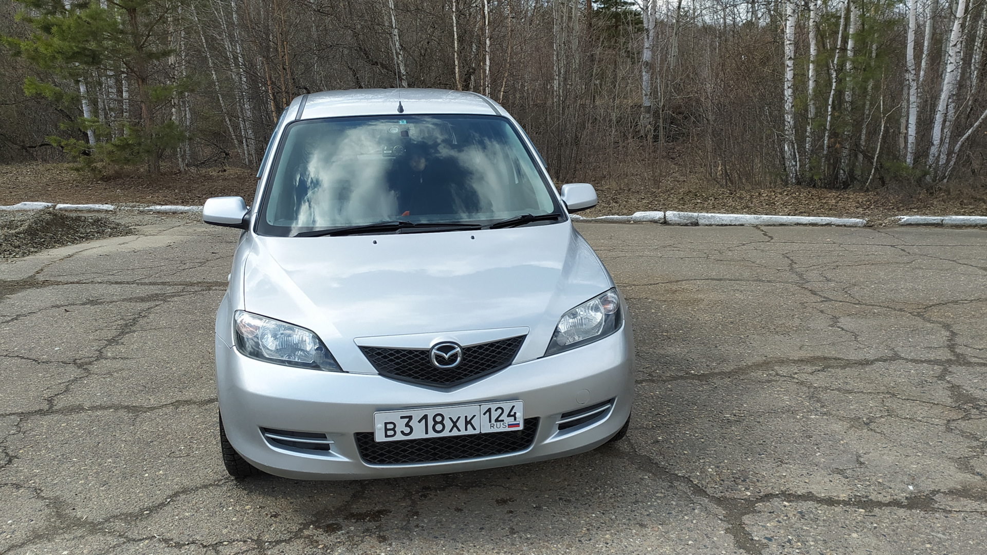 Mazda Demio (2G) 1.3 бензиновый 2004 | Демка SUNLIGHT SILVER на DRIVE2