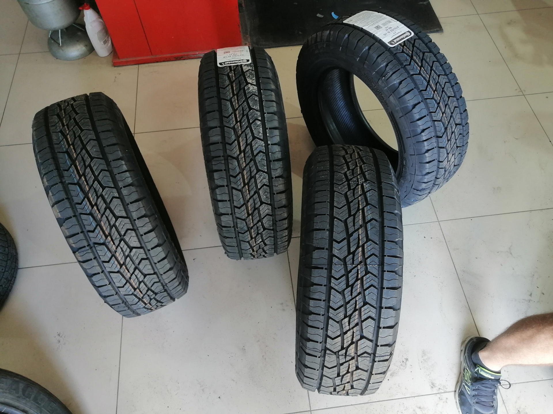 Замена резины на Continental ContiCrossContact ATR — Hyundai Tucson (JM ...