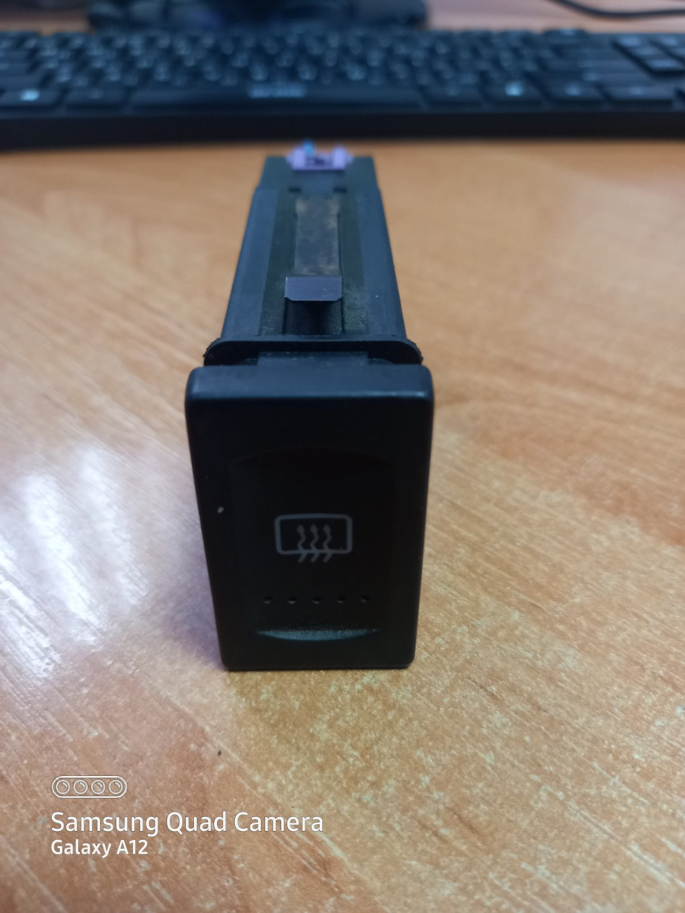 Подключение кнопки обогрева. Обогреву зеркал быть. — Volkswagen ...