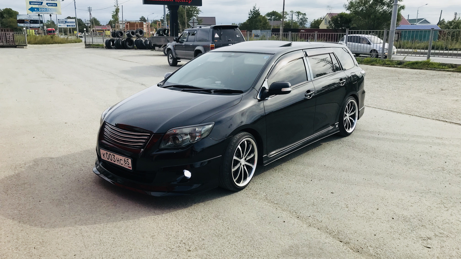 Королла филдер характеристики. Toyota Fielder 202 Black. Toyota 202 Black.